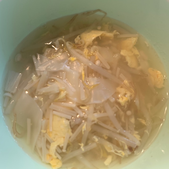残った餃子の皮で、簡単肉なしワンタン中華スープ